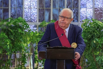Durante la presentación del informe, Ccahuana sostuvo que Velarde cumple con los requisitos para presidir el Banco Central.