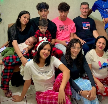 Los ocho miembros de la familia Mir tomaron la decisión de escapar de Cuba, en un intento por recuperar su libertad, encontraron en El Salvador un refugio. Foto cortesía de la familia.