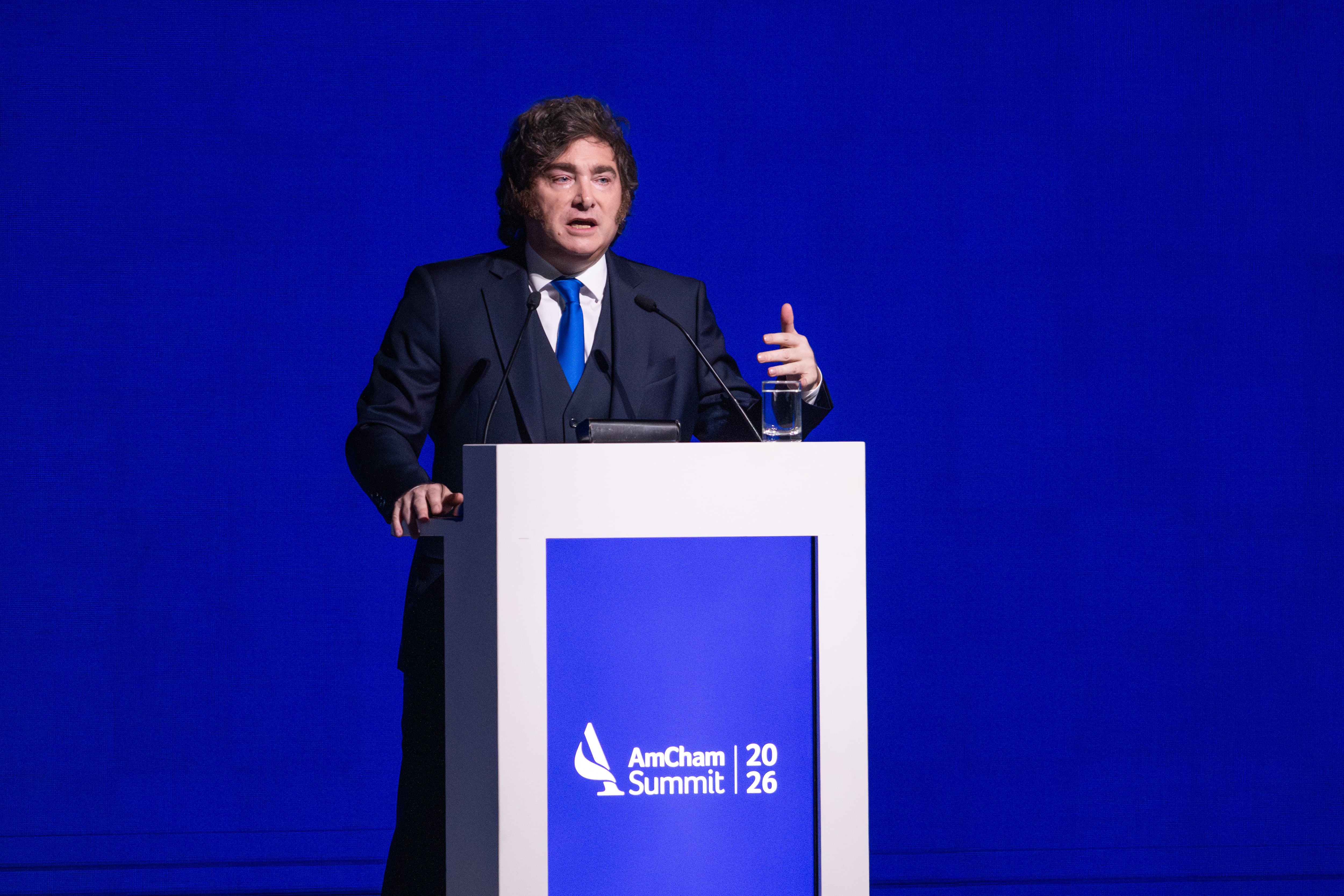 La pérdida del respaldo social a Milei se refleja tanto en la caída de la aprobación presidencial como en el desgaste en las redes sociales (Jaime Olivos)