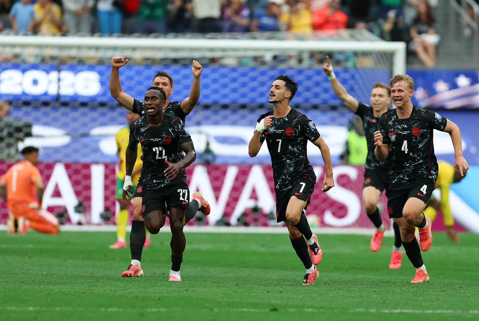 Canadá selló su clasificación a la próxima instancia tras el gol de Stephen Eustáquio