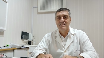 El médico que devuelve el