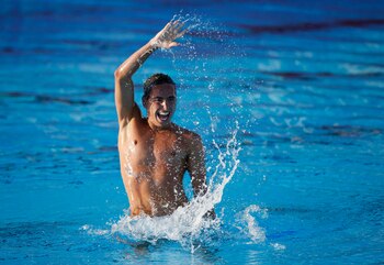 El nadador español, Dennis González