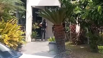 Incautaron una tonelada de cocaína en una casa en un barrio residencial de Guayaquil