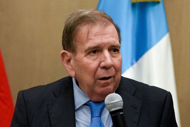 Edmundo González Urrutia condenó el ataque contra senador colombiano Miguel Uribe (REUTERS/ARCHIVO)