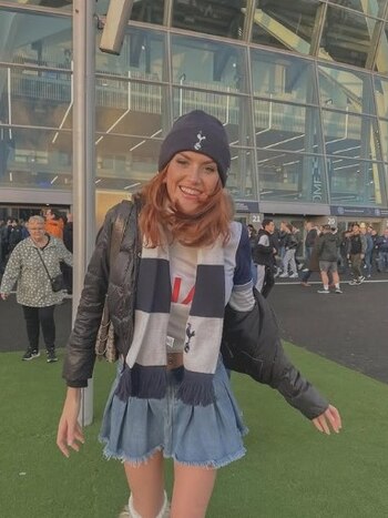 Annie Charlotte explicó que su