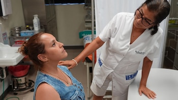 Tiroides: el 10% de los nódulos pueden ser malignos, advierten expertos; mujeres son las más afectadas