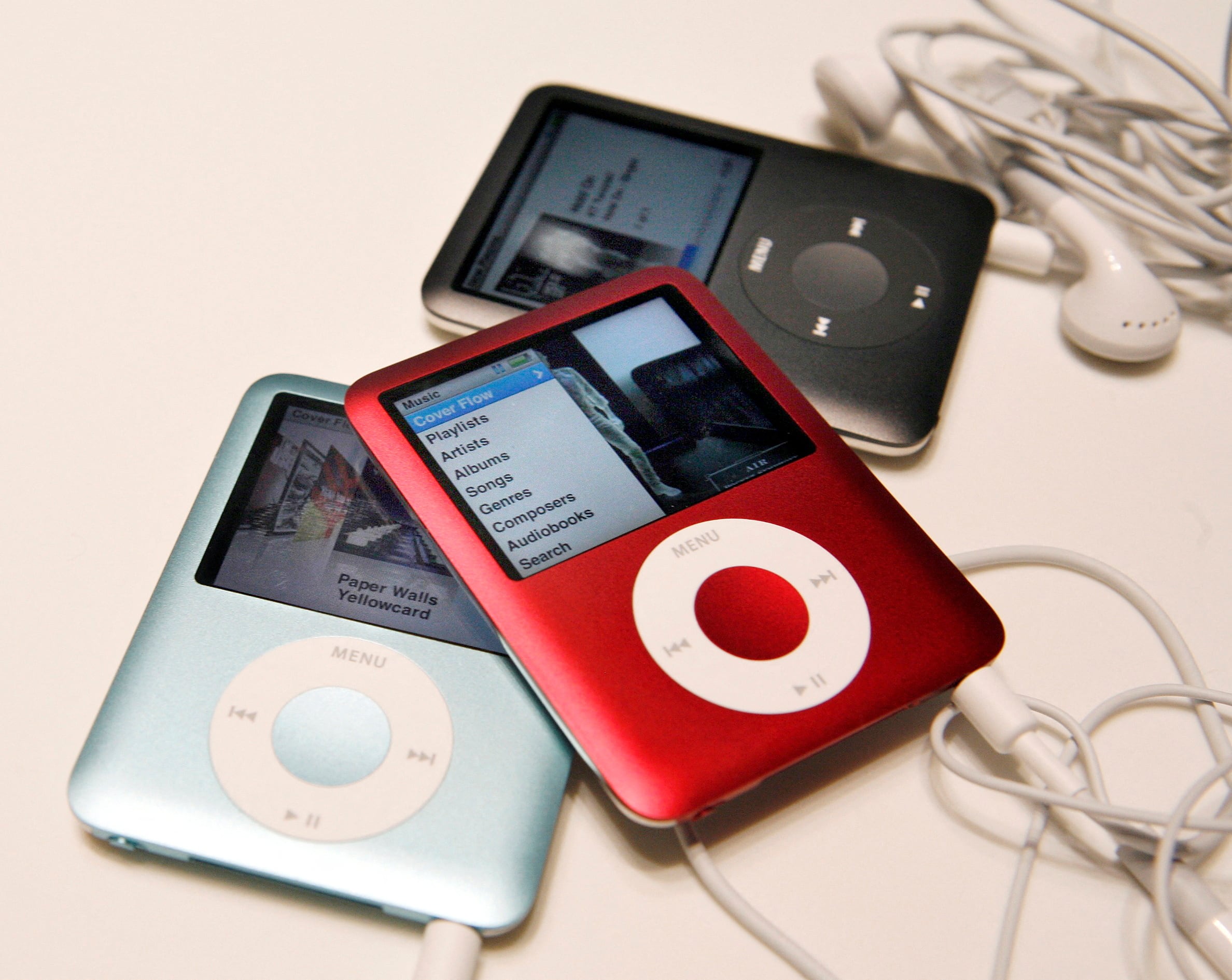 El creador del iPod rechazó asesorar a las empresas tecnológicas desarrolladoras de los primeros dispositivos de inteligencia artificial. (REUTERS/Robert Galbraith)