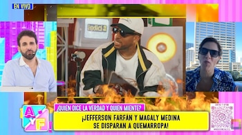 Captura de pantalla dividida con Rodrigo González, un hombre con gorra y gafas, y una mujer con gafas de sol, sobre un fondo con llamas y gráficos de TV