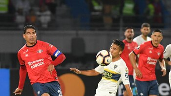 El centrocampista argentino Emanuel Reynoso