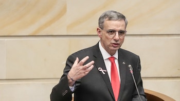 Vicepresidente del Senado pidió la renuncia del ministro de Hacienda tras la caída del Presupuesto General de la Nación en el Congreso: “Responsable político”