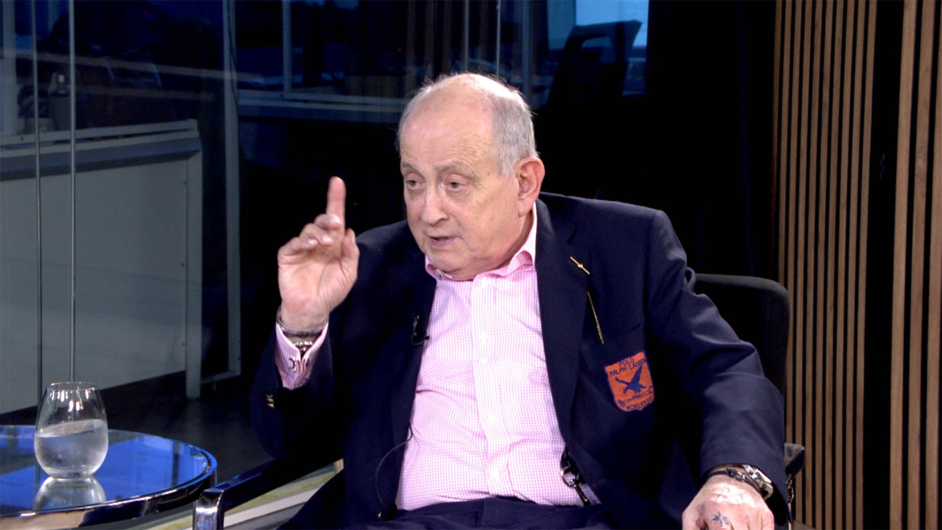 “Chiche está bien, sigue internado en el Mater Dei, pero está consciente”, destacó la conductora de Infama
