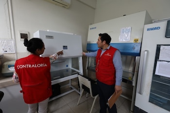 Equipos biomédicos comprados en 2021 para el Callao siguen sin usarse en establecimientos de salud, según Contraloría. (Foto: Contraloría)
