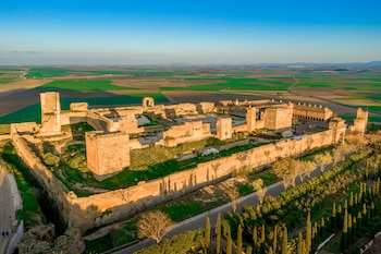 El alcázar anexo al parador