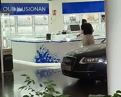 Robo en un centro comercial de Madrid este miércoles.