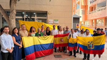 Las instituciones almerienses acompañan a la comunidad colombiana por las víctimas del terremoto