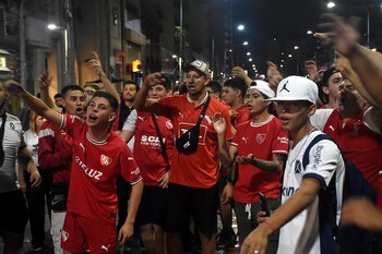 Los hinchas vienen del desencanto