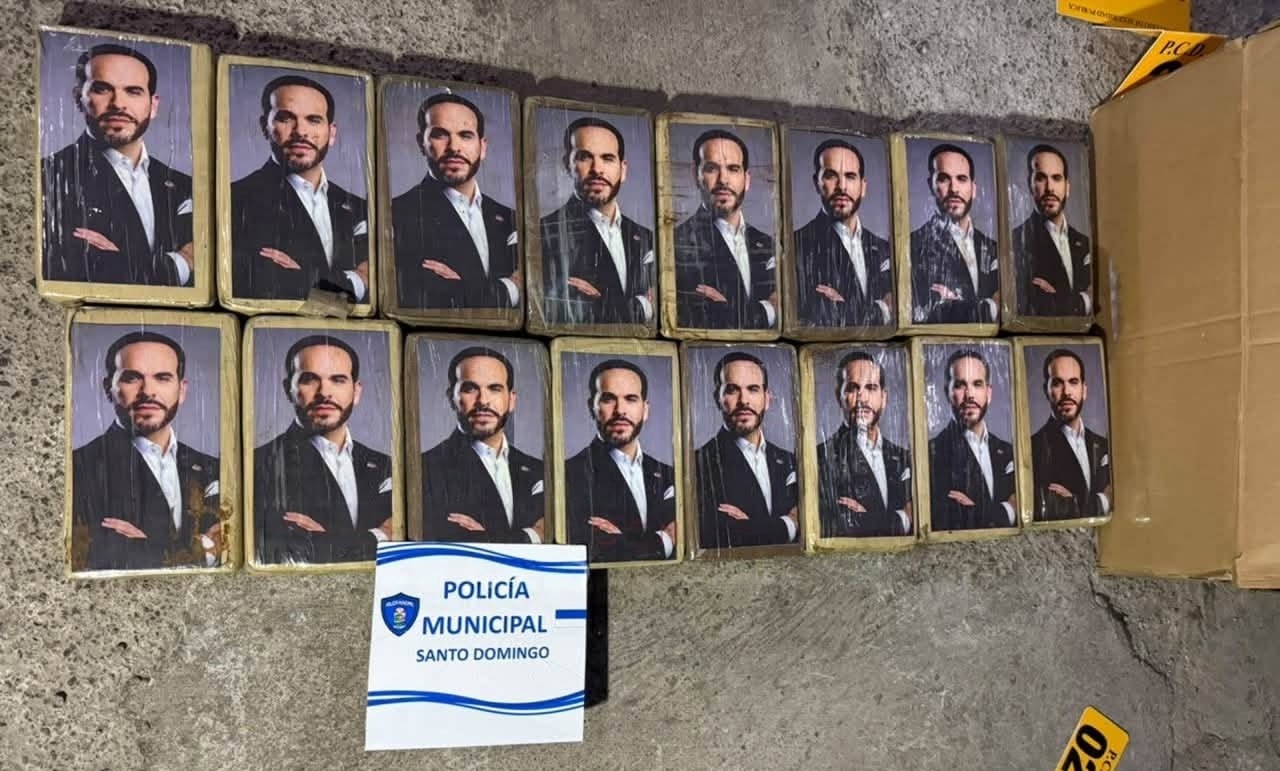 Costa Rica decomisó 242 paquetes de cocaína marcados con la imagen del presidente colombiano Abelardo De La Espriella en Santo Domingo de Heredia - crédito El Expediente Costa Rica