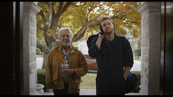 Leo Woodall se luce como un pianista obsesivo junto a Dustin Hoffman en el thriller sonoro ‘“El Afinador"