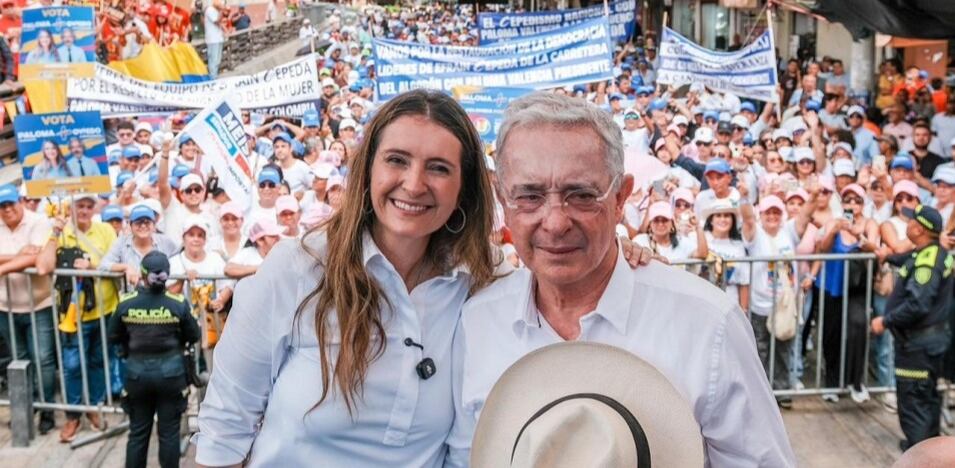 Paloma Valencia recordó que Abelardo de la Espriella decía ser uribista, pero que ahora resultó peleando con él y su familia - crédito Paloma Valencia/Facebook