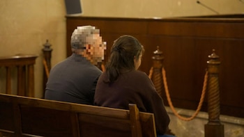 Condenada por homicidio imprudente la mujer que dejó morir a su bebé recién nacida en un inodoro en Maó