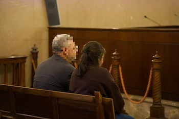 29/10/2026 La mujer (d), en la Audiencia Provincial.
POLITICA
JAVIER FERNÁNDEZ - EUROPA PRESS