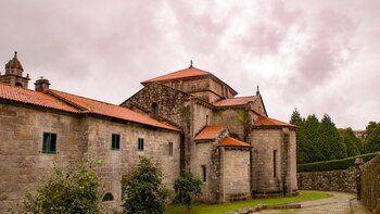 Monasterios y artistas: el resurgir