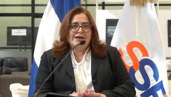 El esquema de devolución escalonada permite a los ahorrantes recuperar depósitos de hasta USD 90,000 en la sede central de COSAVI, según la superintendenta Evelyn Gracias (Cortesía: Canal 10)