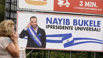 Bukele “presidente universal”, las polémicas vallas publicitarias que se vuelven virales en España