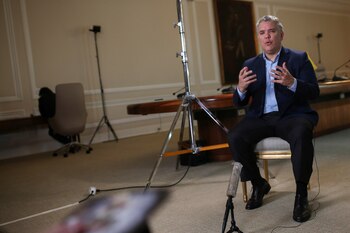 Iván Duque durante una entrevista