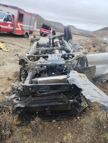 La terna arbitral regresaba a