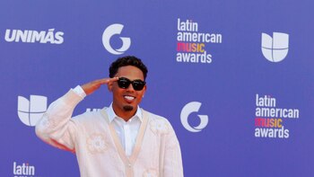 Myke Towers y Rockstar Energy