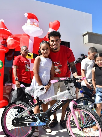 Luis Díaz impulsa el desarrollo social en La Guajira y participa en negocios deportivos y de representación internacional - crédito @funluisdiaz_se_/ Instagram