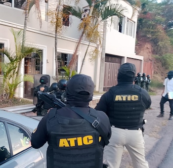 Los peritos financieros identificaron operaciones atípicas por más de 51 millones de lempiras que fueron incorporadas al expediente judicial.