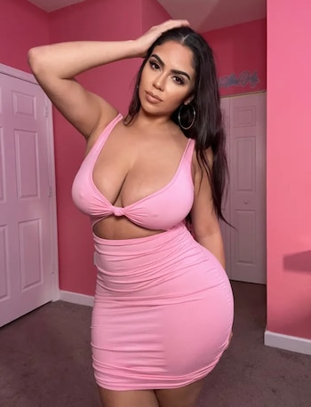 Jessenia Rebecca lanza un singular