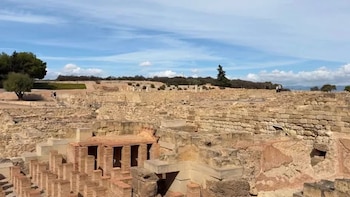 Descubren en Alicante un “yacimiento excepcional” de hace más de 2.000 años con un objeto dedicado a una diosa exclusiva de la región y varias armas completas