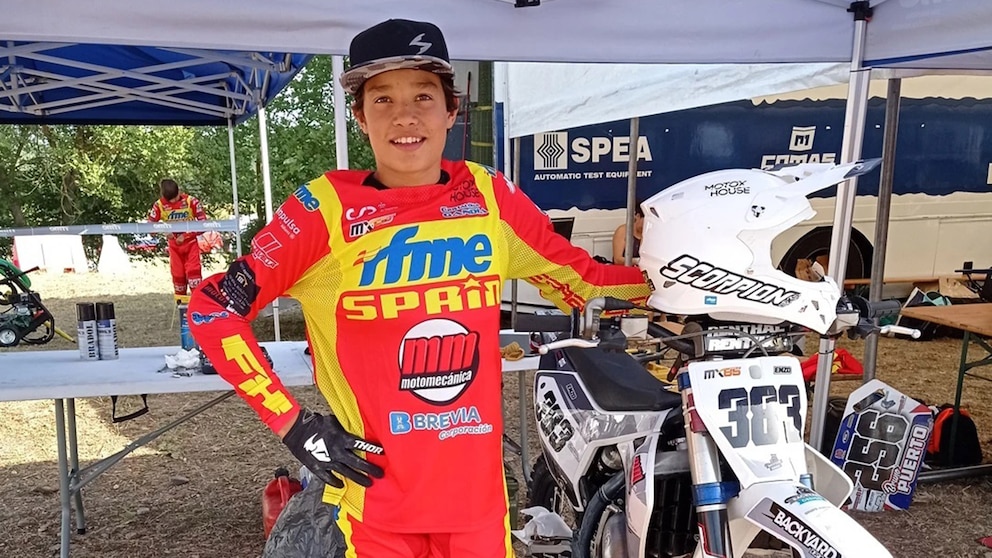 El piloto español Enzo Badenas murió a los 17 años tras accidentarse en un entrenamiento de motocross El piloto español Enzo Badenas murió a los 17 años tras accidentarse en un entrenamiento de motocross