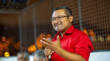 Candidato presidencial Ronald Atencio vinculado