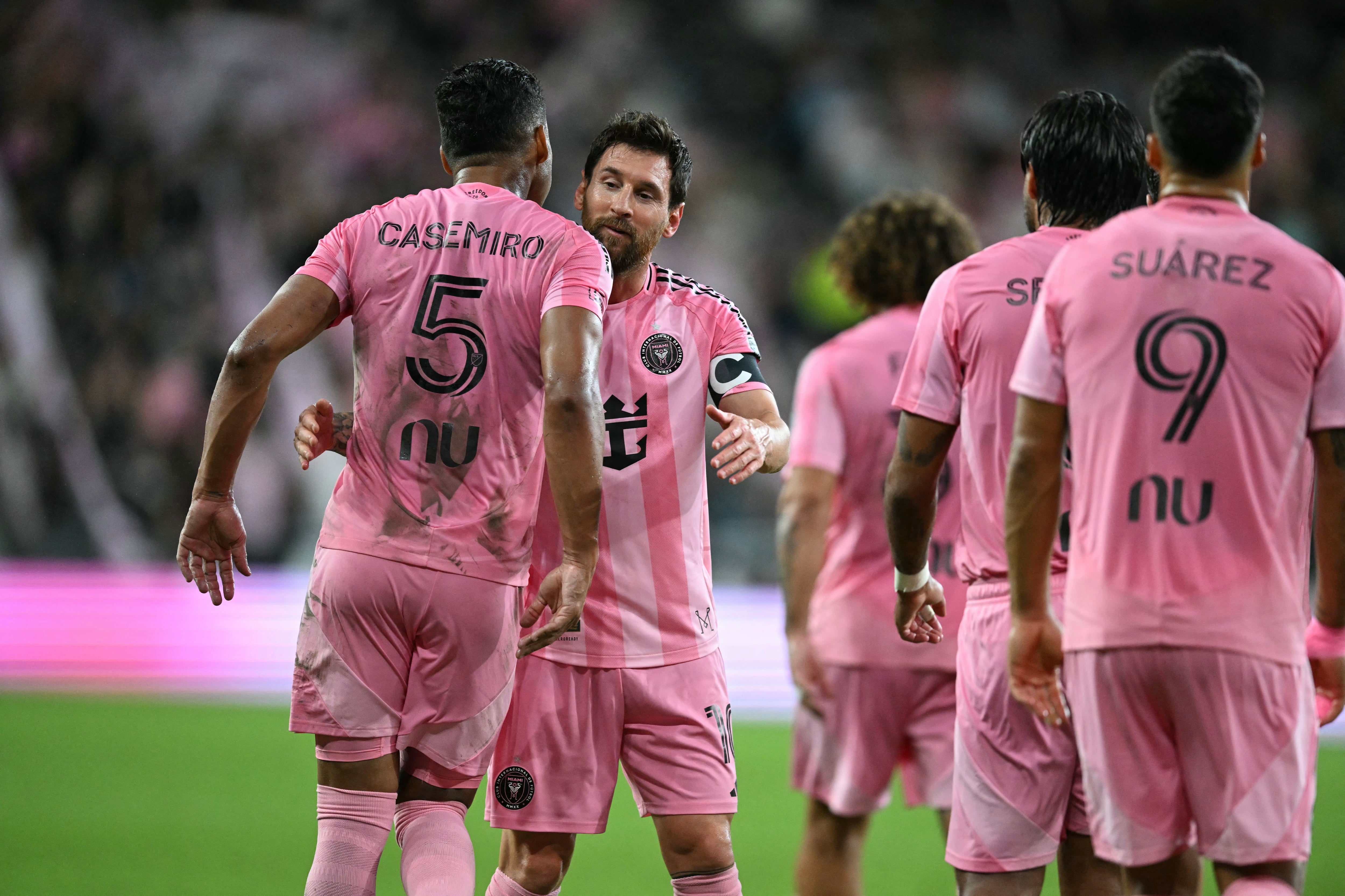 Casemiro elogió la actuación de Lionel Messi luego de la goleada del Inter Miami CF ante Montreal (Photo by CHANDAN KHANNA / AFP)