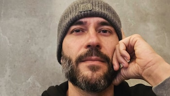 Alejandro Román, militar de 33 años, comunica su propia muerte después de una larga lucha contra el cáncer: “Me voy en paz”