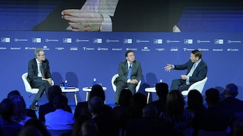 Albares afirma que siempre le "ha repugnado" cuando un estado miembro veta avances en la UE y pone de ejemplo el catalán