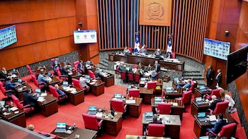 El sistema ALERTARD ordena respuestas urgentes ante reportes de extravío, cubriendo a todos los ciudadanos, especialmente menores, e incorpora principios de igualdad y protección integral bajo coordinación del Ministerio Público y la Policía Nacional (Foto cortesía Senado)