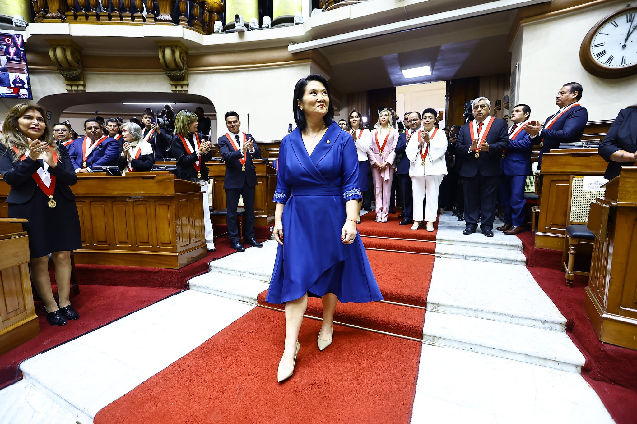 Carlos Adrianzén a Keiko Fujimori “debe abordar el papel de Petroperú, la existencia de Ministerios sin razón de ser y analizar un aumento del salario mínimo vital”