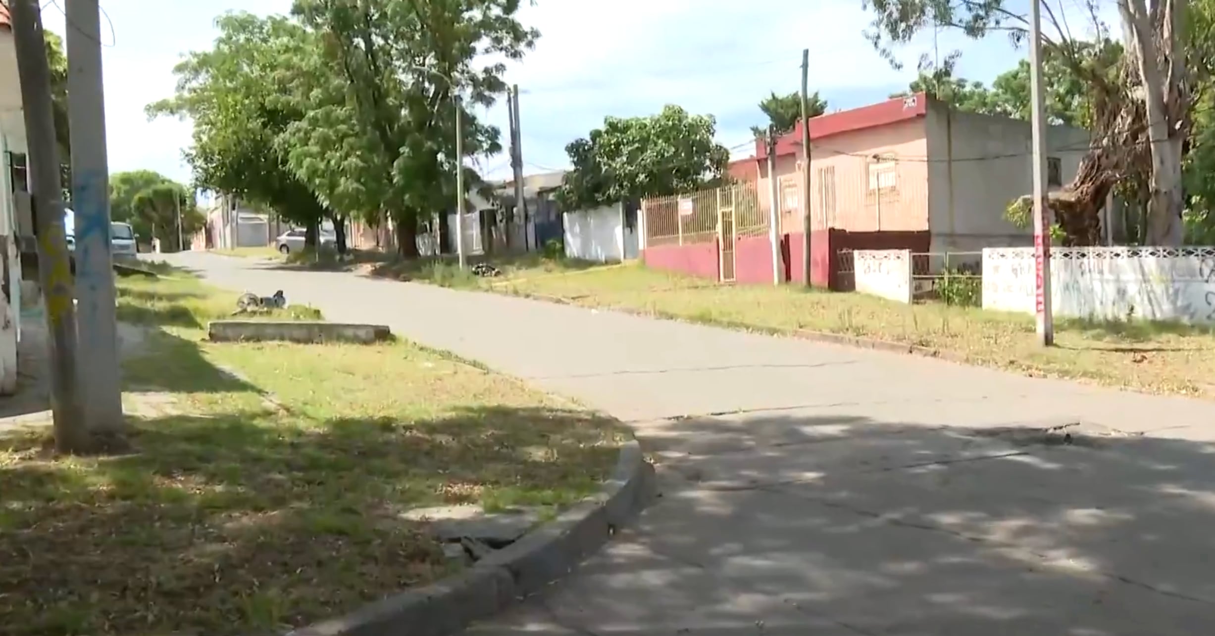 Dos hermanos fueron asesinados en el barrio Tres Ombúes de Montevideo (Captura Telenoche Canal 4)