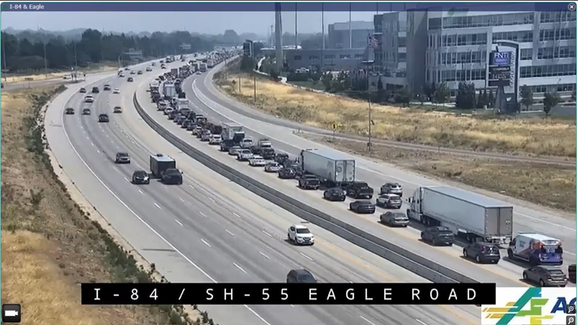 Un motociclista de 20 años murió en un choque de tres vehículos ocurrido el 2 de agosto en la interestatal 84, cerca del paso elevado de Five Mile, en Boise (Captura de video: KTVB).