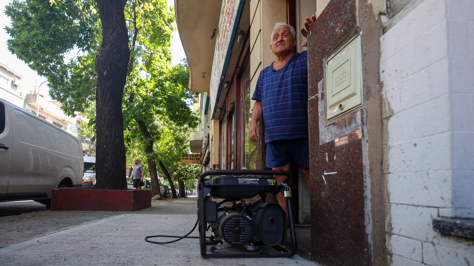 La usuaria afectada residía en el piso 23 y padeció 33 cortes de energía, acumulando más de 80 horas sin suministro entre 2015 y 2018. (Foto de archivo: EFE/Juan Ignacio Roncoroni)