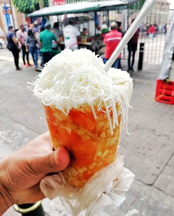 Fruta, chile y queso, son