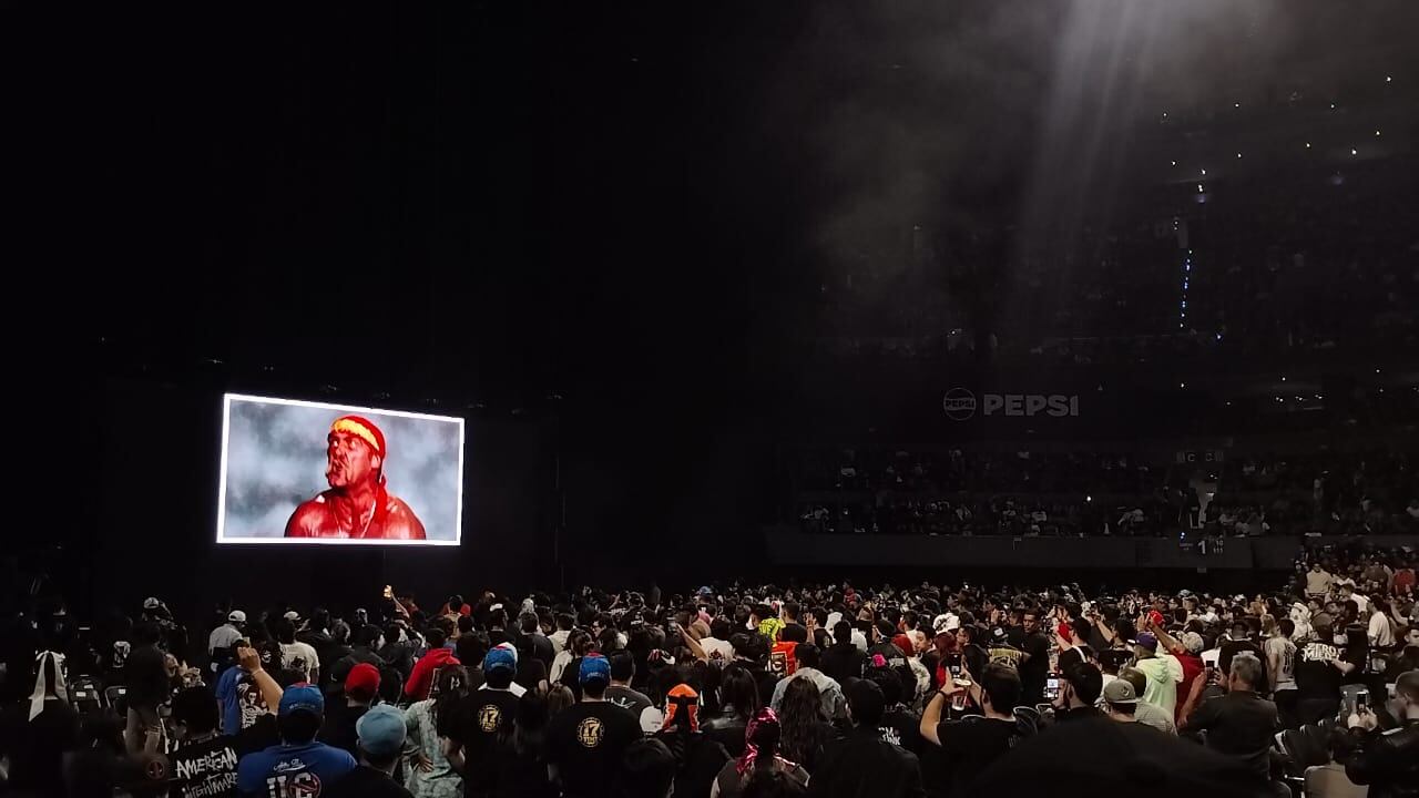 Homenaje a Hulk Hogan en SuperShow de WWE en México (Jesús F. Beltrán / Infobae México)