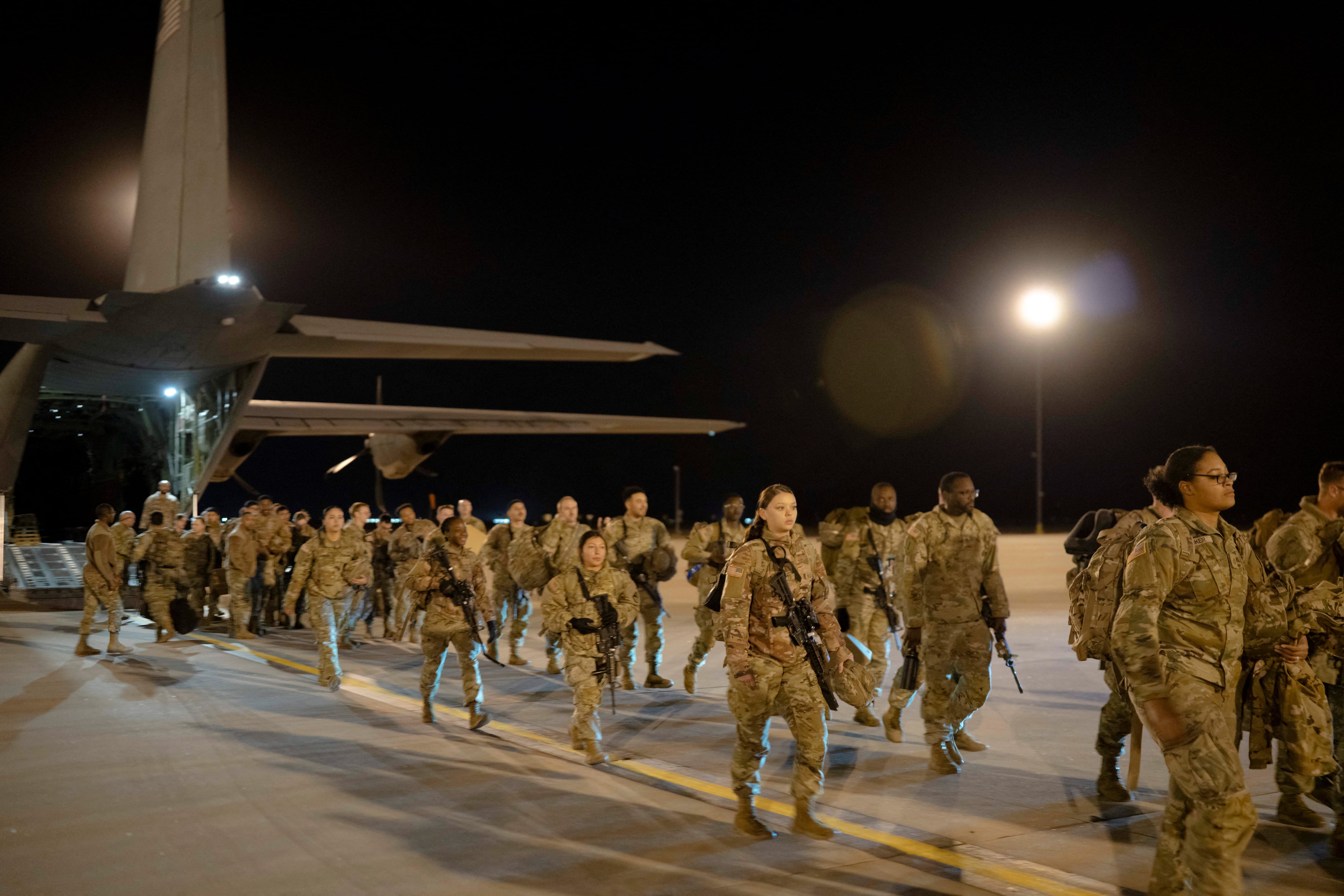 La eventual base militar en Colombia dependería de una invitación del Gobierno colombiano, de estudios técnicos y financieros en Washington y de procedimientos institucionales en ambos países - crédito Reuters