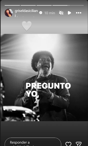 Fotografía en blanco y negro del músico Rubén Rada tocando un instrumento, sobre la cual se lee el texto Pregunto yo y hay un corazón blanco