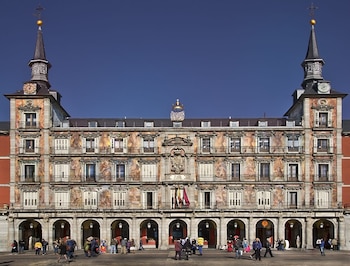 Casa de la Panadería, en la Plaza Mayor de Madrid (Wikimedia Commons)